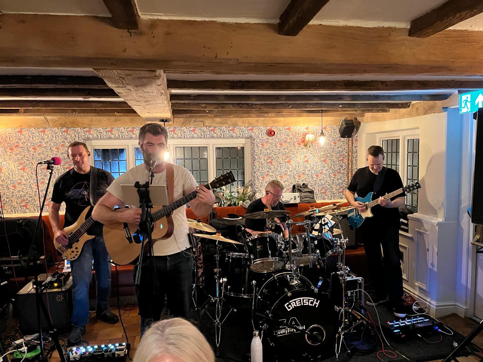 At the Crown, Penn, 28 Nov '25